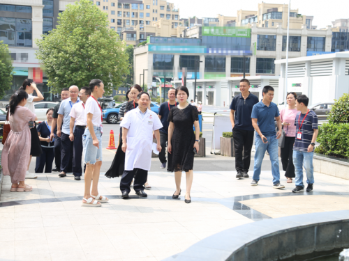 市卫生健康委党组书记、主任李晓林带队来我院调研