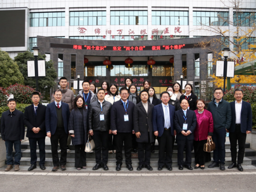 温医大眼视光医院与绵阳万江眼科医院：党建业务双融合，双向赋能共筑光明