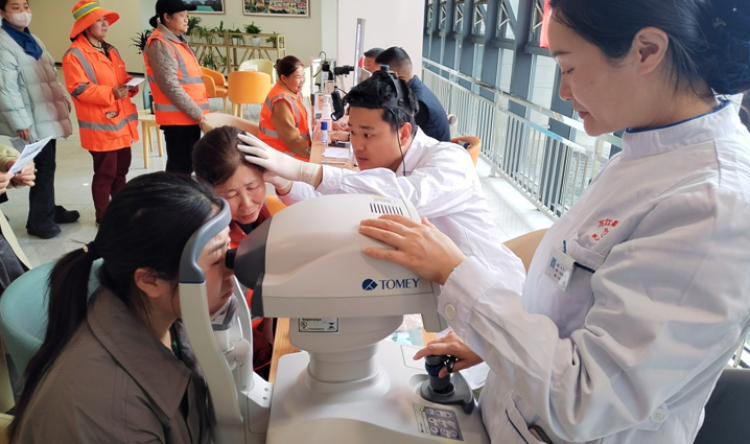 学雷锋，做志愿！共护视力和听力健康