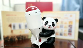 这份珍贵的纪念品，承载着患者对医护的信任和激励
